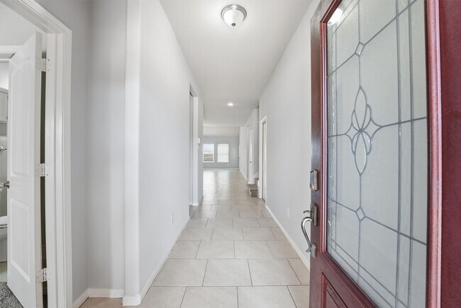 Building Photo - 719 Longstreet Dr