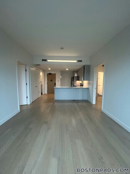 Building Photo - 55 Brighton Ave