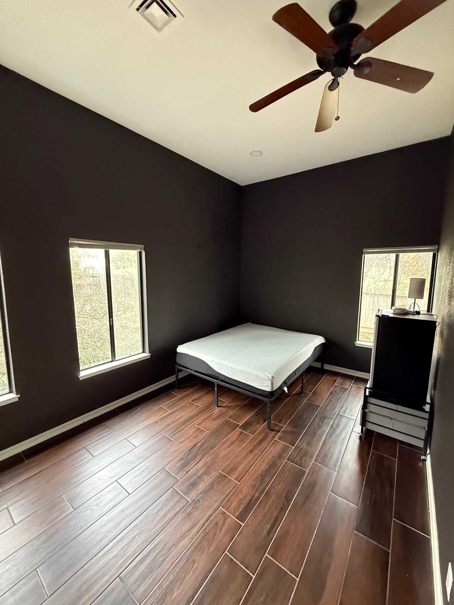 Building Photo - 9487 Dalton Way