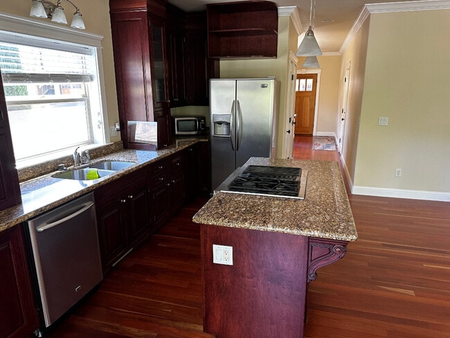 Building Photo - 449 Park Ridge Pl