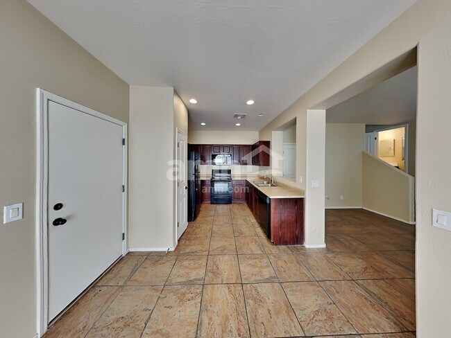 Building Photo - 3774 E Santa Fe Ln