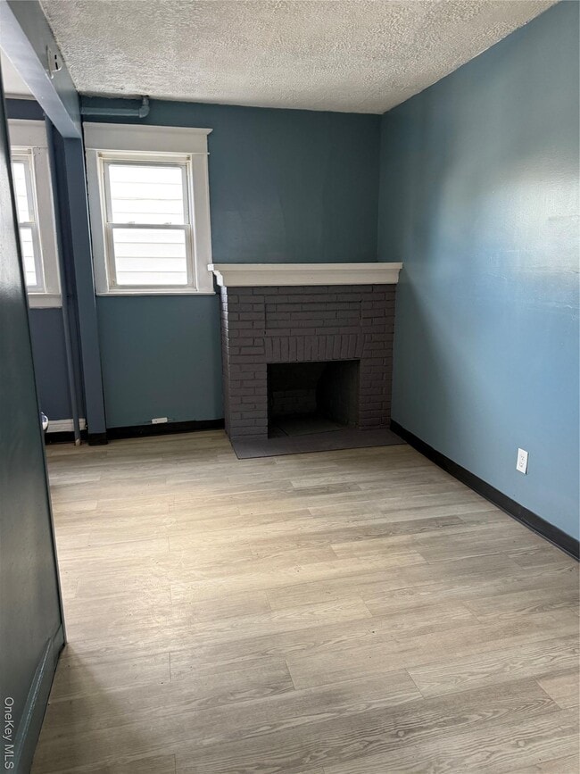 Building Photo - 31 Lafayette Ave