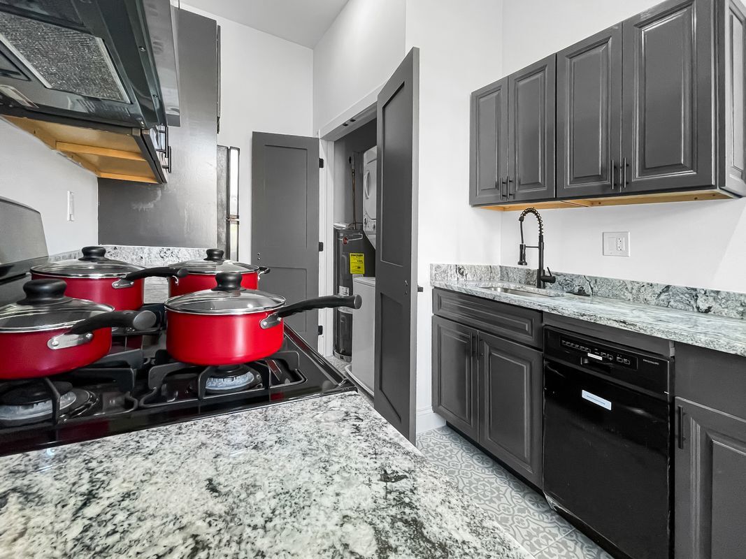 Building Photo - 1428 Madison Ave