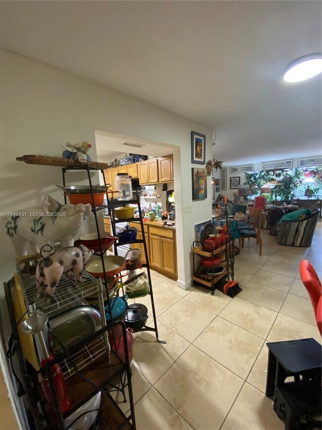 Building Photo - 1855 NE 121st St