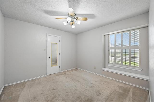 Building Photo - 2722 Margaret Dr