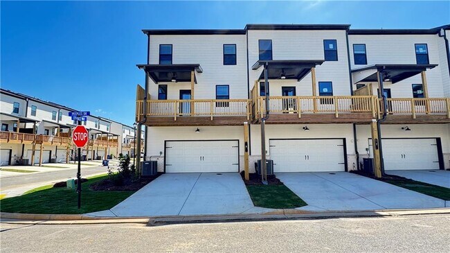 Building Photo - 9 Peeples Dr