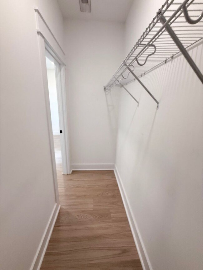 Building Photo - 2-Bedroom with Flex Room, Pool, and Pickleball Court in Cookeville