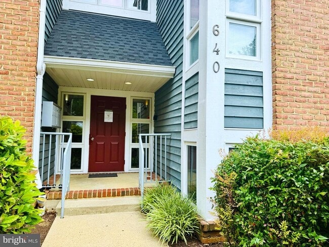 Building Photo - 640 Oakland Hills Dr
