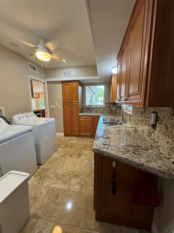 Building Photo - 5200 Riviera Dr