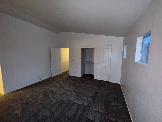 Building Photo - Fresh Paint/New Flooring all inside! Four ...
