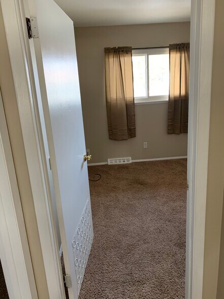 Bedroom - 1120 Lincoln Avenue