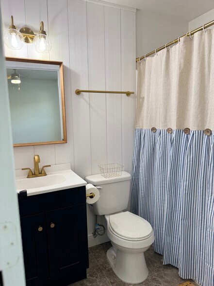 Building Photo - 3651 N Goldenrod Rd