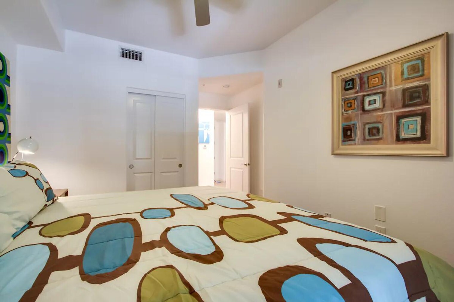 Building Photo - 5450 E Deer Valley Dr