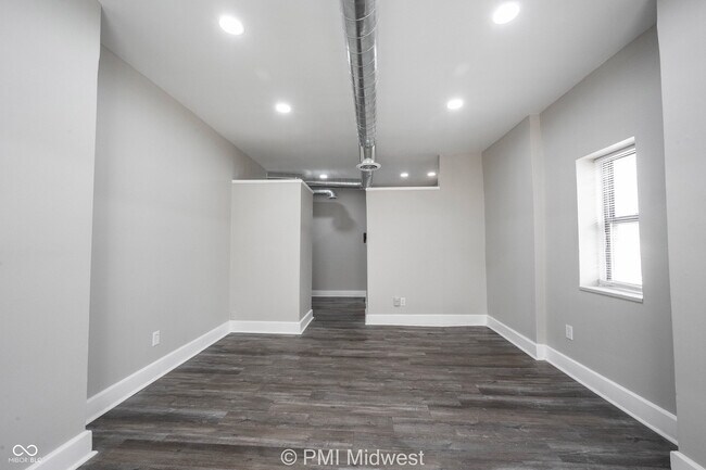Building Photo - 2060 N Delaware St