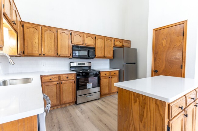 Building Photo - Rent to Own Available in Moore, Ok!