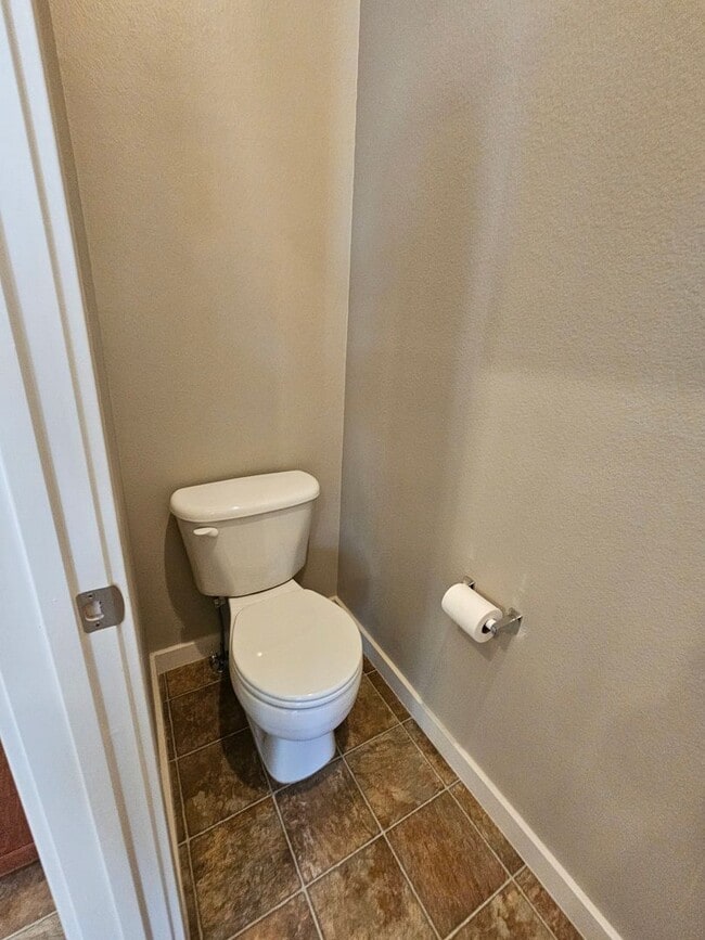 Building Photo - Gorgeous 4 Bedroom on Kiley Ranch