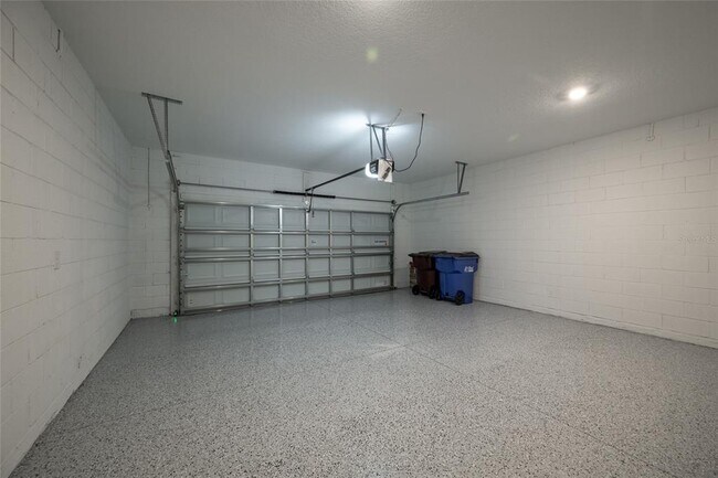 Building Photo - 1029 Ladyfish Trl