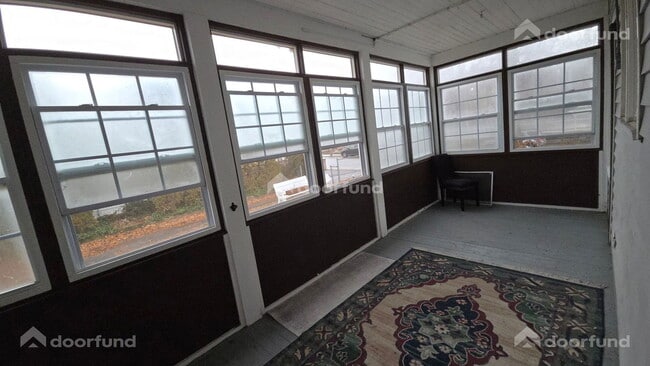 Building Photo - 202 Hildreth St