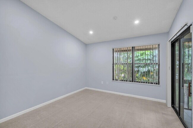 Building Photo - 12970 Dartford Trail