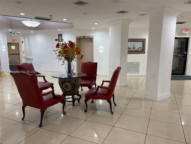 Building Photo - 1200 NE Miami Gardens Dr