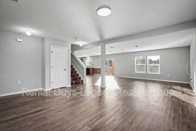 Building Photo - 5054 Oak Bend Ave