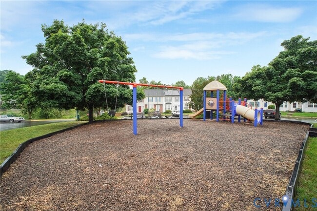 Building Photo - 405 Donelson Loop