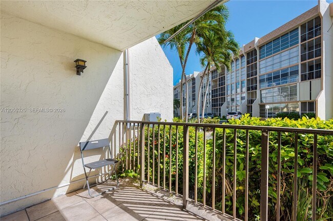 Building Photo - 601 Three Islands Boulevard