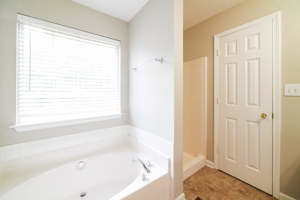 Building Photo - 5697 Newburn Ct