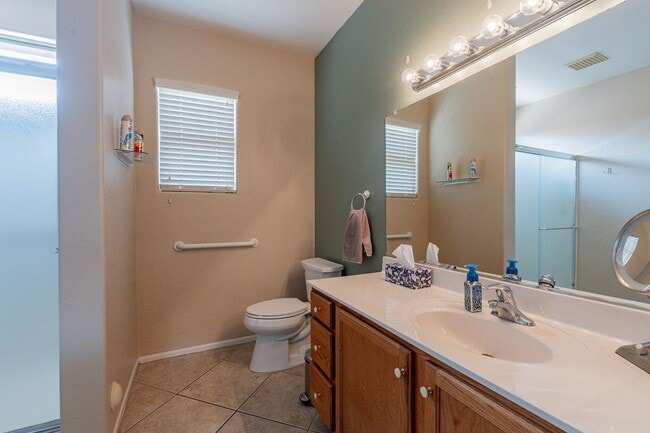 Building Photo - STUNNING Home with New AC in Exclusive 'Th...