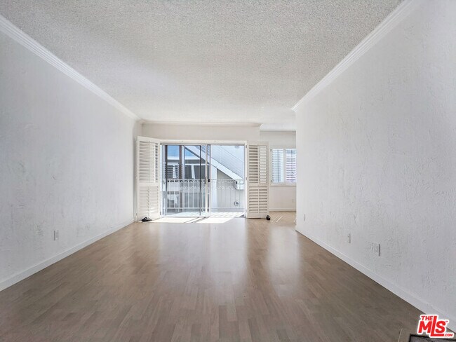 Building Photo - 1538 11th St