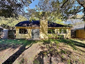 Building Photo - 4930 Vancouver Blvd