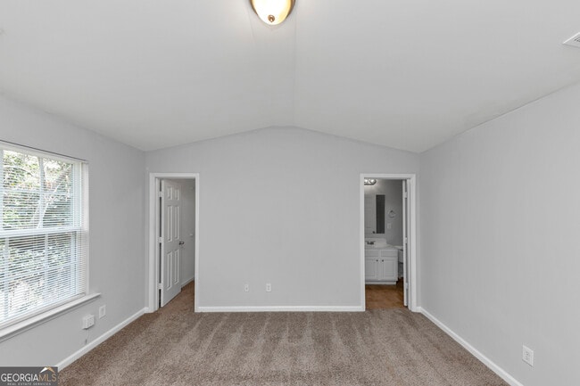 Building Photo - 735 Crestwell Cir