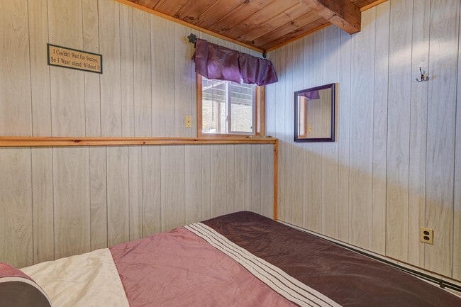 Building Photo - 56 Merrimeeting Rd