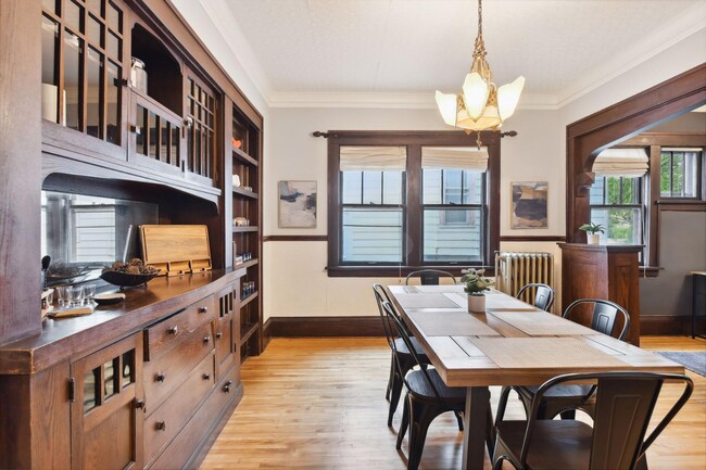 Building Photo - 3006 W 44th St