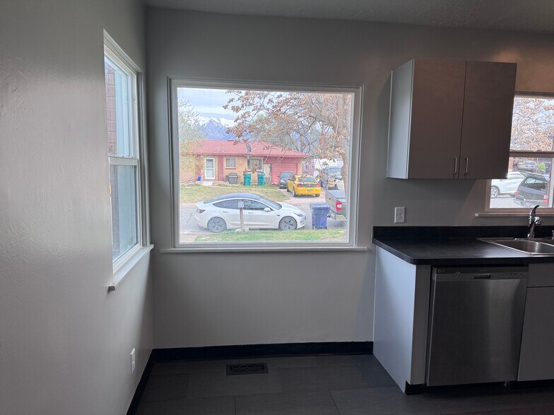 Building Photo - 3879 S 2050 W