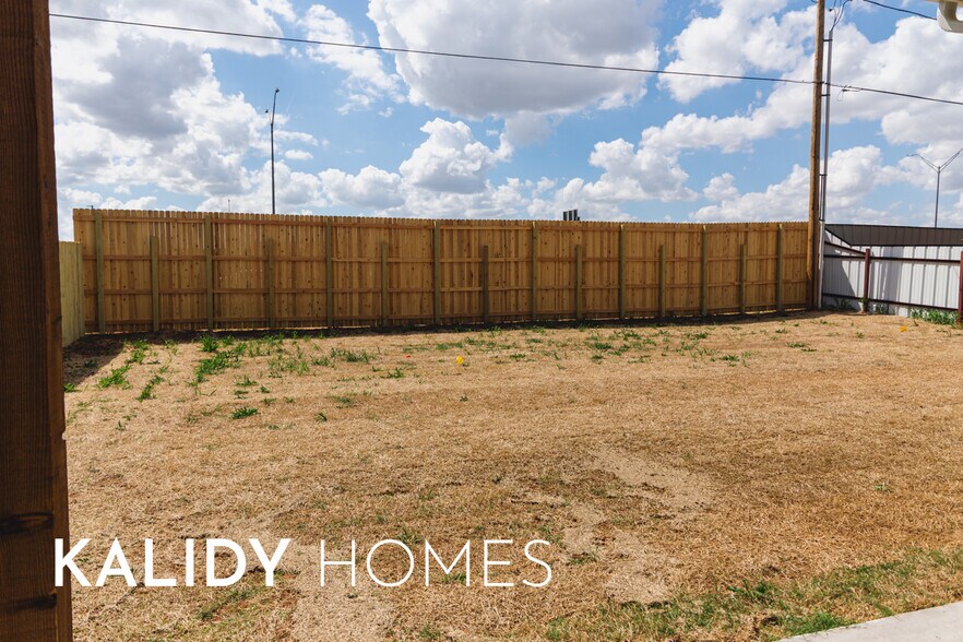 Building Photo - 509 Beechwood Way