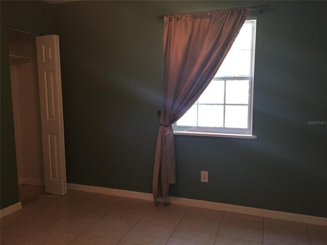 Building Photo - 102 NW 24th St