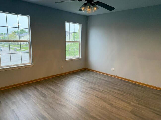 Building Photo - 2208 Rebecca Cir