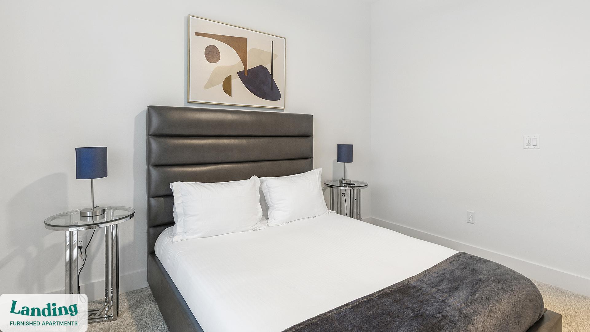 Building Photo - 650 E Sycamore St