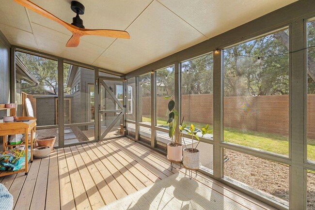 Building Photo - 8202 Cache Dr