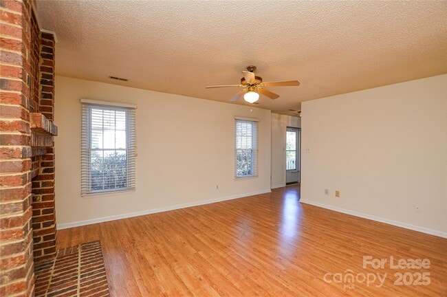 Building Photo - 3500 Rosedown Dr