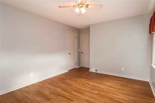 Building Photo - 43 W Craig Hill Dr