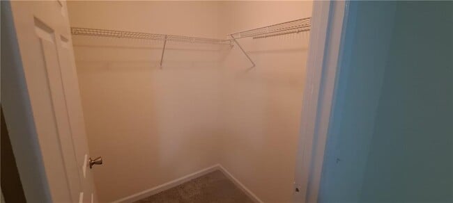 Building Photo - 7104 Fairington Ridge Cir