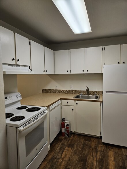 Kitchen - 10521 SE 252nd St