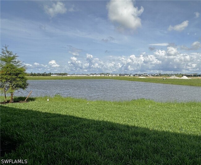 Building Photo - 28521 SWEET MEADOW Dr