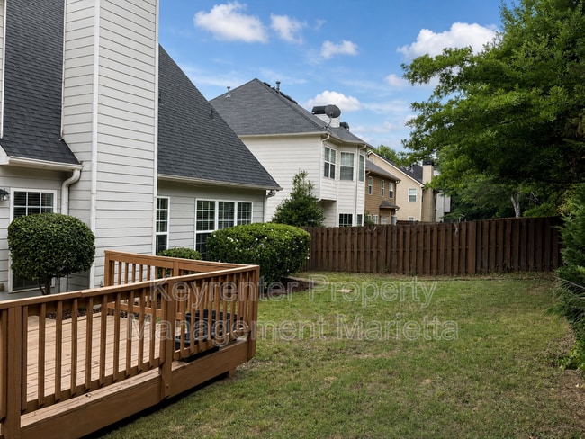 Building Photo - 2220 Rosemoore Walk NE