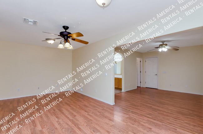 Building Photo - 10138 E Desert Paradise Pl