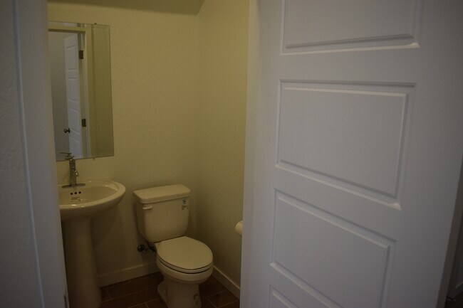 Building Photo - 1184 Atlantica Dr S