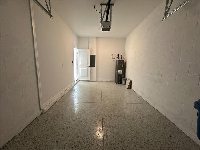 Building Photo - 2416 Paravane Wy