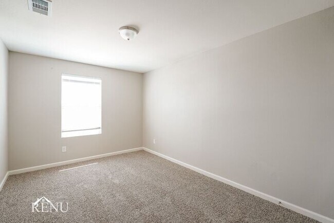 Building Photo - 13309 Wysong Dr